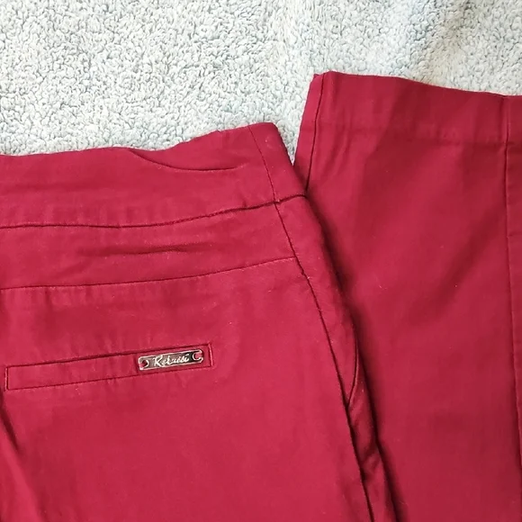Chic Burgundy Trousers - Picture 5 of 11